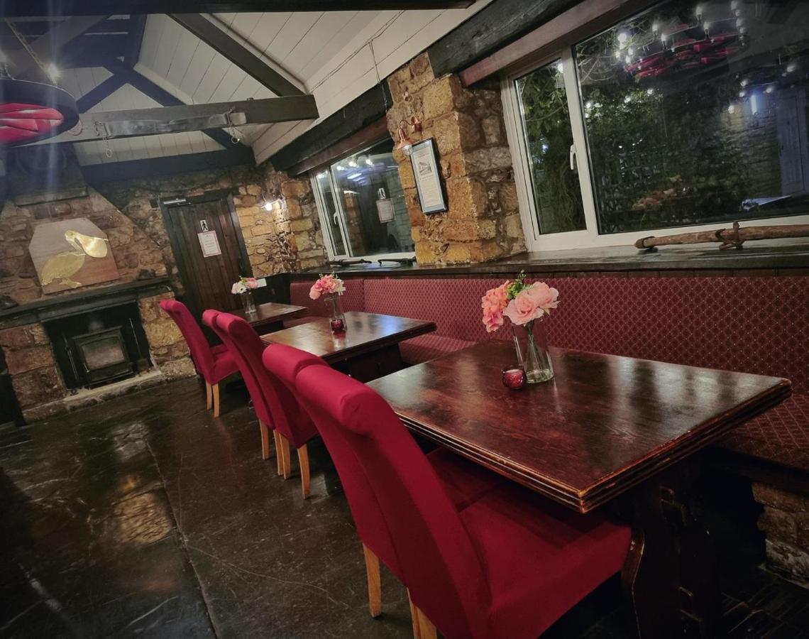 The Pelican Inn Stapleford  Esterno foto